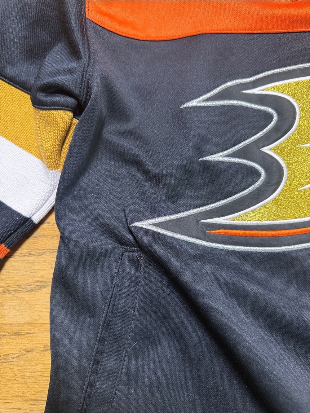 Kids Reebok Anaheim Ducks Hoodie - size small 8 - Picture 5 of 8